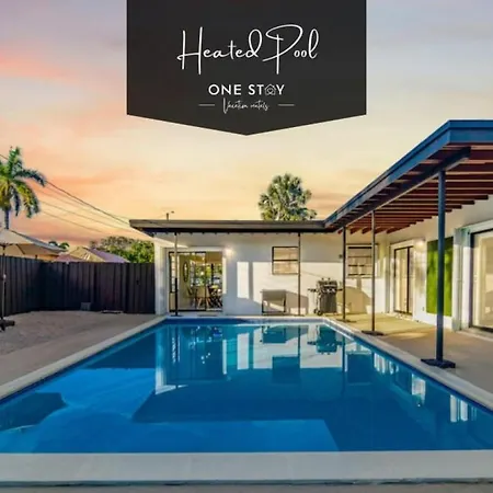 Modern Pool Home Great For Families